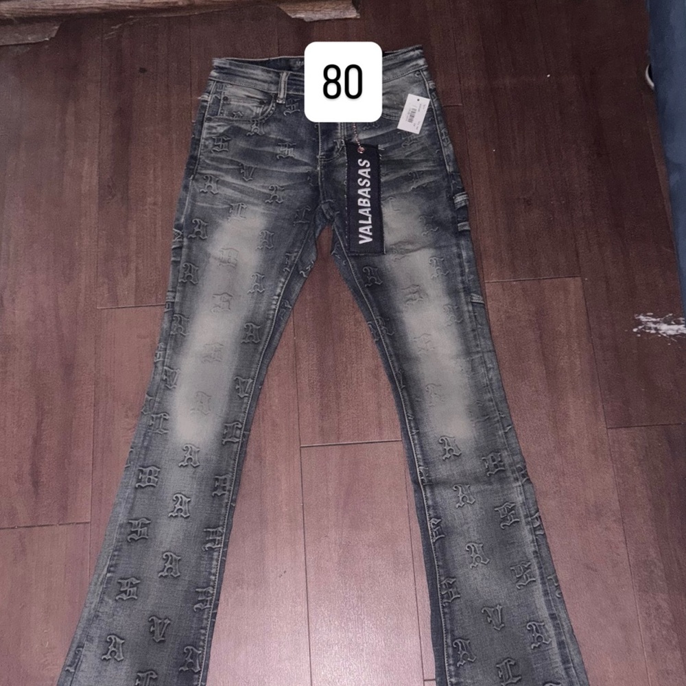 Valabasas Distressed Gray Jeans
